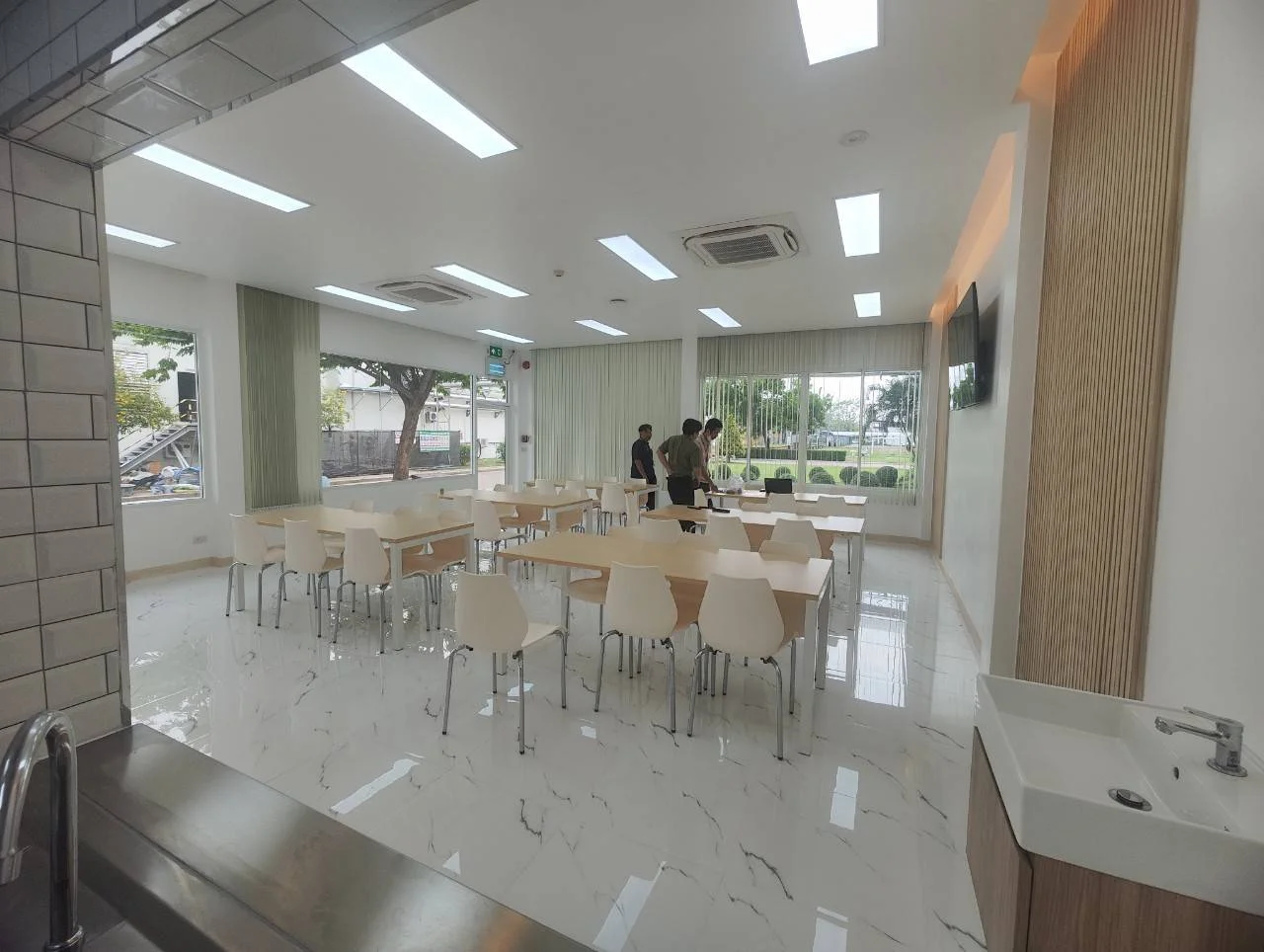 ออกแบบและก่อสร้างโรงอาหารโรงงาน